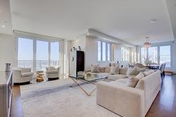 2502-2200 Rue Sauvé O.  Montréal (Ahuntsic-Cartierville), QC H4N 0E1