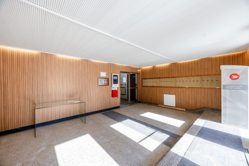 Réception - 6-345 Boul. Graham, Mont-Royal, QC - Indoor Photo Showing Other Room