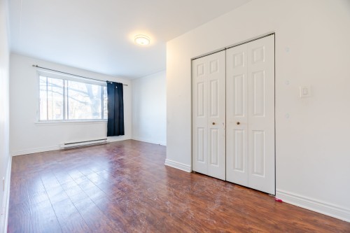 Chambre à coucher principale - 6-345 Boul. Graham, Mont-Royal, QC - Indoor Photo Showing Other Room