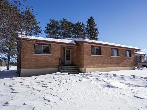 2995 Oliver Road, Thunder Bay, ON - Outdoor
