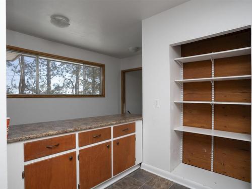 2995 Oliver Road, Thunder Bay, ON - Indoor Photo Showing Other Room