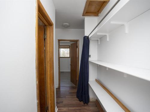 2995 Oliver Road, Thunder Bay, ON - Indoor Photo Showing Other Room