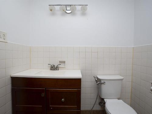 2995 Oliver Road, Thunder Bay, ON - Indoor Photo Showing Bathroom