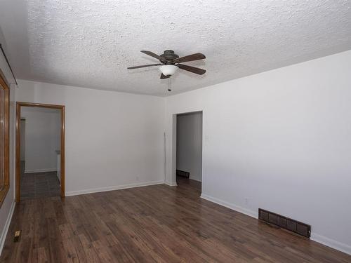 2995 Oliver Road, Thunder Bay, ON - Indoor Photo Showing Other Room