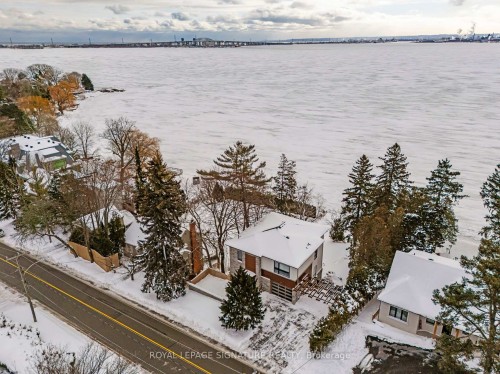 290 North Shore Boulevard E, Burlington, ON - Outdoor With Body Of Water With View