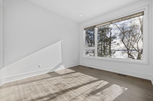 290 North Shore Boulevard E, Burlington, ON - Indoor Photo Showing Other Room