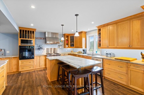 5706 Third Line, Erin, ON - Indoor Photo Showing Kitchen