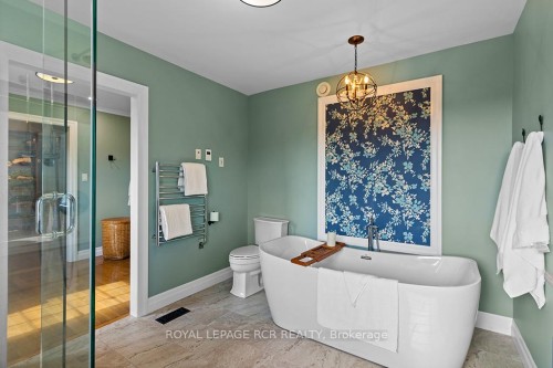 5706 Third Line, Erin, ON - Indoor Photo Showing Bathroom