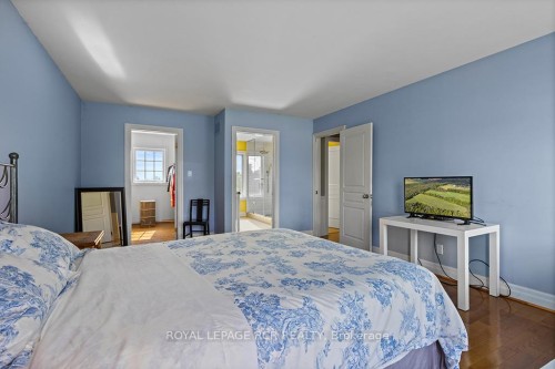 5706 Third Line, Erin, ON - Indoor Photo Showing Bedroom