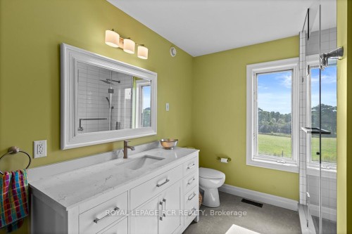 5706 Third Line, Erin, ON - Indoor Photo Showing Bathroom