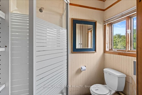 5706 Third Line, Erin, ON - Indoor Photo Showing Bathroom