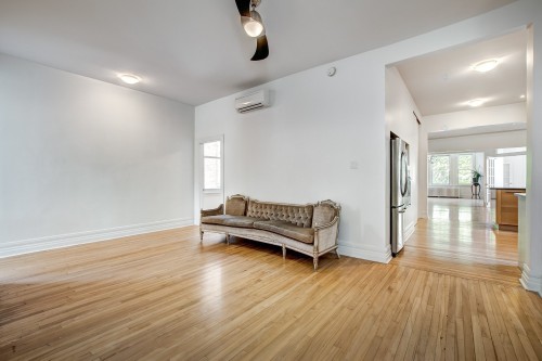 Salle familiale - 4104 Boul. Dorchester O., Westmount, QC - Indoor