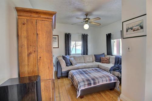 Salon - 3 Rue Vertu, Windsor, QC - Indoor Photo Showing Living Room