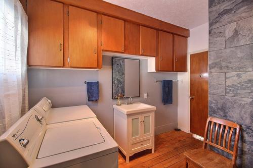 Salle de bains - 3 Rue Vertu, Windsor, QC - Indoor Photo Showing Laundry Room