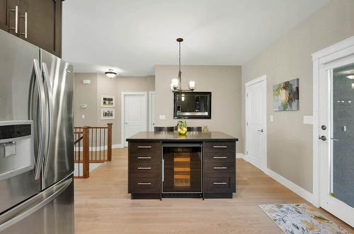 123-2920 Valleyview Drive, Kamloops, BC - Indoor Photo Showing Other Room