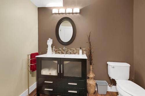123-2920 Valleyview Drive, Kamloops, BC - Indoor Photo Showing Bathroom