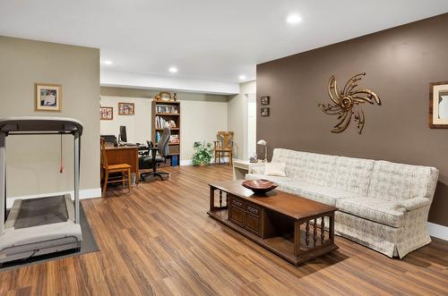 123-2920 Valleyview Drive, Kamloops, BC - Indoor