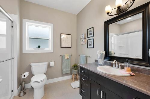 123-2920 Valleyview Drive, Kamloops, BC - Indoor Photo Showing Bathroom