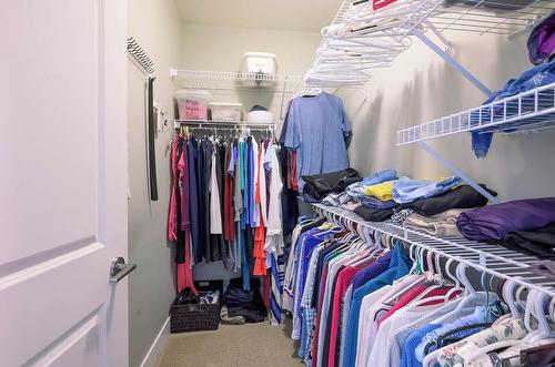 123-2920 Valleyview Drive, Kamloops, BC - Indoor With Storage