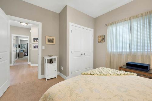 123-2920 Valleyview Drive, Kamloops, BC - Indoor Photo Showing Bedroom