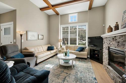 123-2920 Valleyview Drive, Kamloops, BC - Indoor Photo Showing Living Room With Fireplace