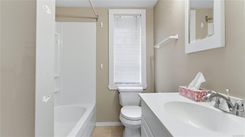 8797 Chemainus Rd, Chemainus, BC 