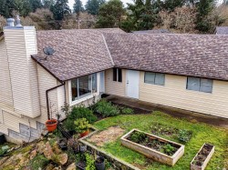 560 Atkins Ave  Langford, BC V9B 3A3