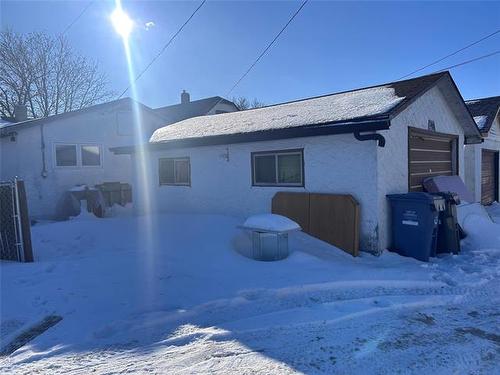 303 Kildare Ave, Winnipeg, MB 