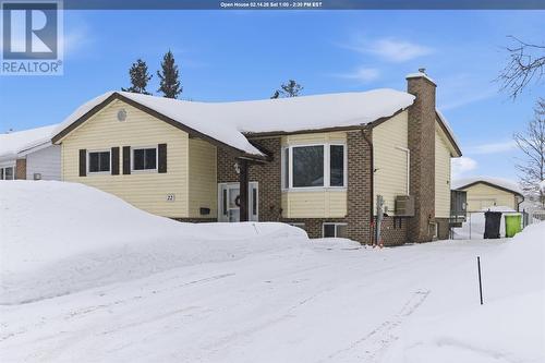 22 Taskar DR  Sault Ste. Marie, ON P6H 6N5