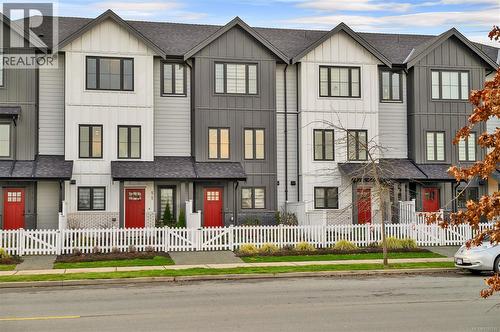 10 701 Sitka St  Campbell River, BC V9H 0E5