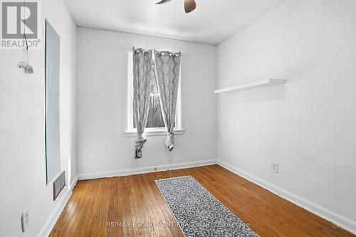 363 East 14Th Street, Hamilton, ON - Indoor Photo Showing Other Room