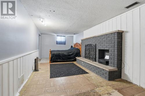 363 East 14Th Street, Hamilton, ON - Indoor Photo Showing Other Room With Fireplace