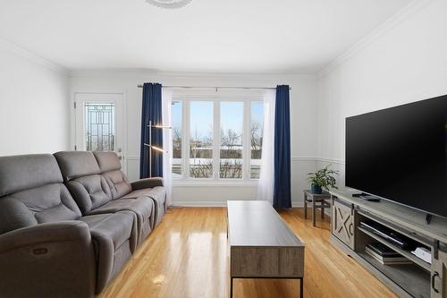 Living room - 362 Rue St-Laurent, Saint-Eustache, QC - Indoor Photo Showing Living Room