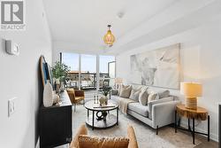 206 - 681 YONGE STREET  Barrie, ON L4N 4E8