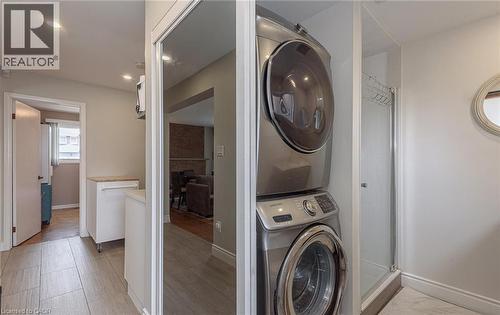 3 Pottery Crescent, Brampton, ON - Indoor Photo Showing Laundry Room