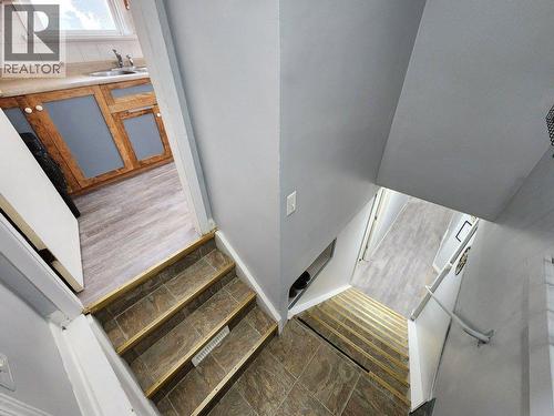 408 49 Avenue E, Claresholm, AB - Indoor