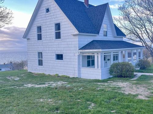 3693 Shore Road, Hillsburn, NS 