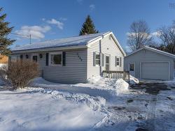 9584 Commercial Street  New Minas, NS B4N 3E9