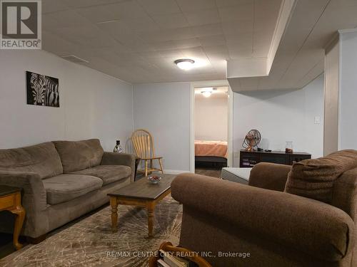 193 Arlington Crescent, London South (South J), ON - Indoor Photo Showing Living Room
