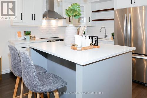 Nice wide Island - 9 - 2040 Shore Road, London South (South A), ON - Indoor Photo Showing Kitchen With Stainless Steel Kitchen With Upgraded Kitchen
