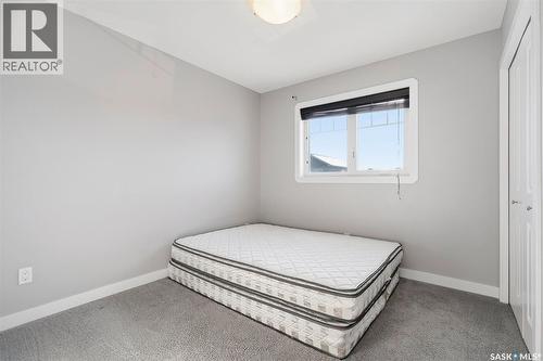 462 Kloppenburg Street, Saskatoon, SK - Indoor Photo Showing Bedroom