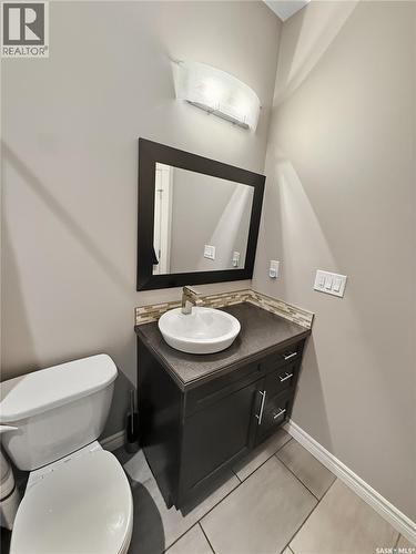 860 Colonel Otter Drive, Swift Current, SK - Indoor Photo Showing Bathroom