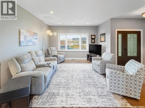 860 Colonel Otter Drive, Swift Current, SK - Indoor Photo Showing Living Room