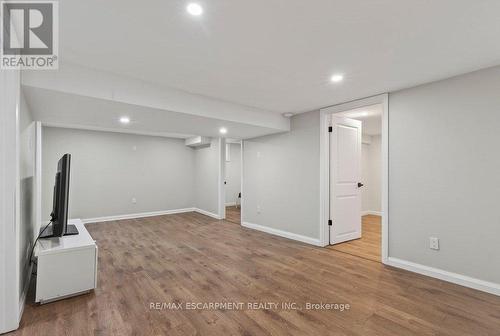 19 Huxley Avenue N, Hamilton, ON 