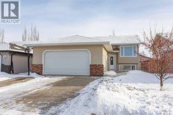 210 Lindsay Avenue  Red Deer, AB T4L 3P3
