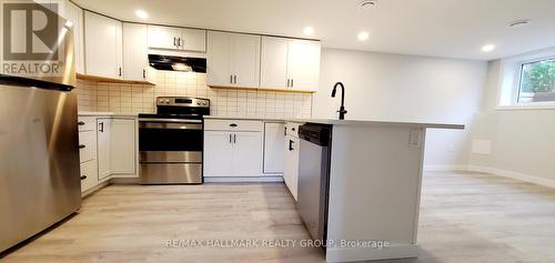1329 Bloomsbury Crescent, Ottawa, ON - Indoor Photo Showing Kitchen