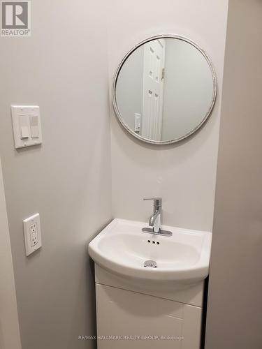 1329 Bloomsbury Crescent, Ottawa, ON - Indoor Photo Showing Bathroom