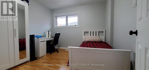 1329 Bloomsbury Crescent, Ottawa, ON - Indoor