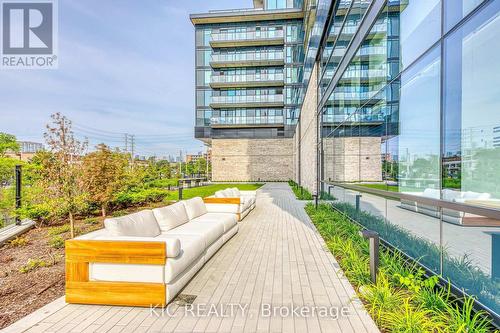 323 - 86 Dundas St. Street E, Mississauga, ON - Outdoor