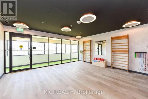 323 - 86 Dundas St. Street E, Mississauga, ON - Indoor Photo Showing Other Room